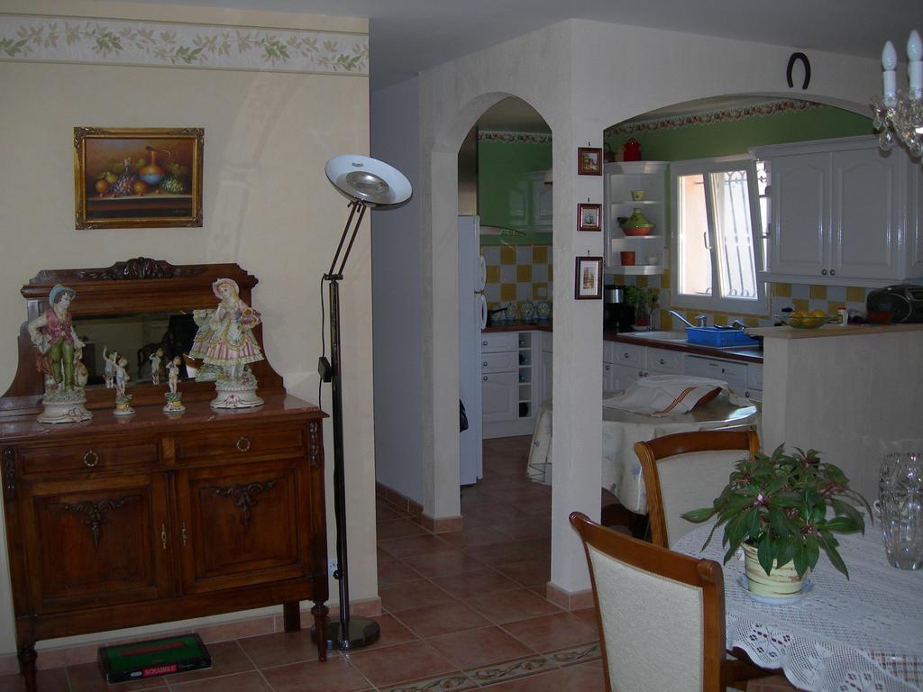 Régusse B&B Villa Les Tamaris מראה חיצוני תמונה