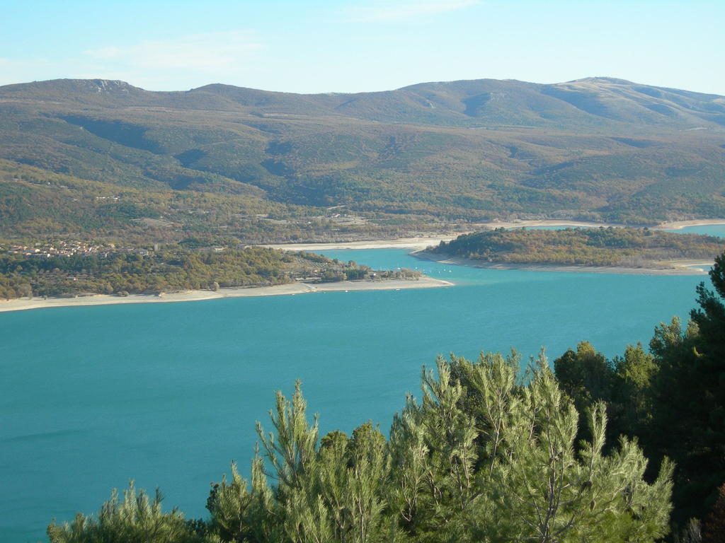 Régusse B&B Villa Les Tamaris מראה חיצוני תמונה