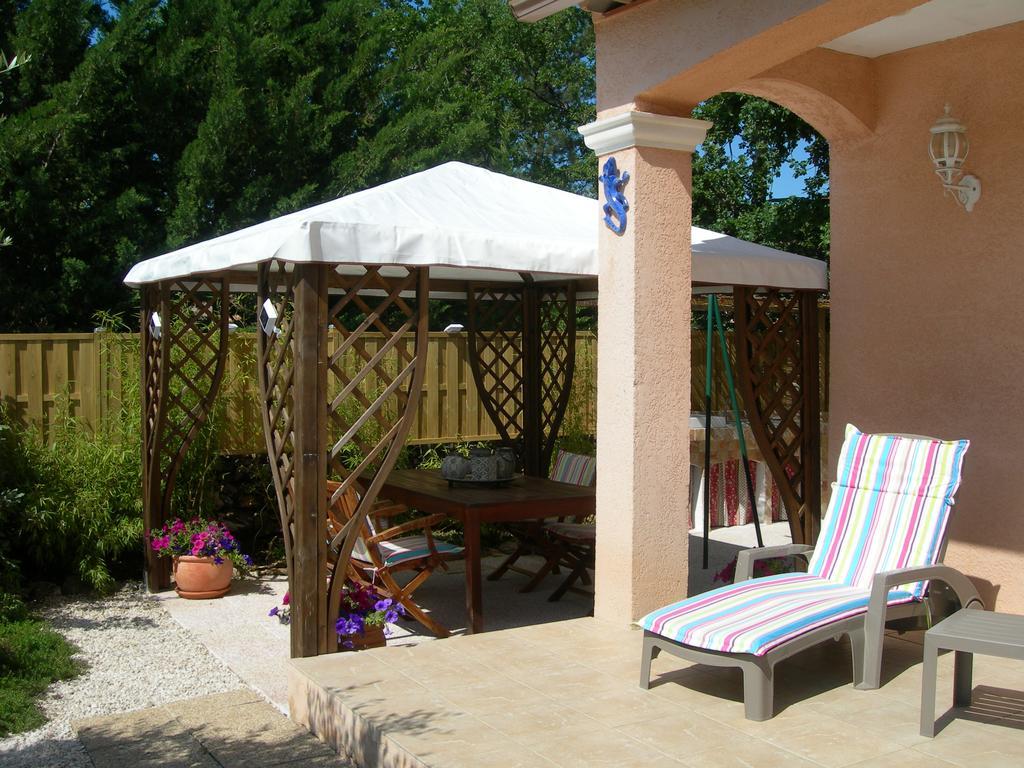 Régusse B&B Villa Les Tamaris מראה חיצוני תמונה