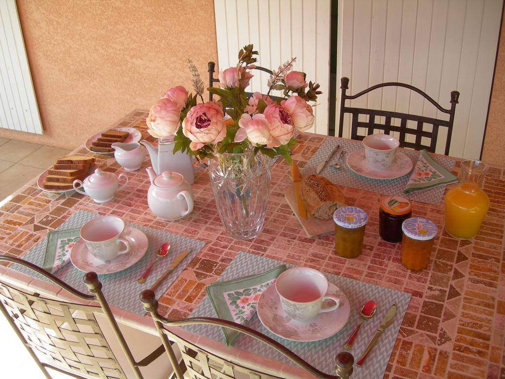 Régusse B&B Villa Les Tamaris מראה חיצוני תמונה